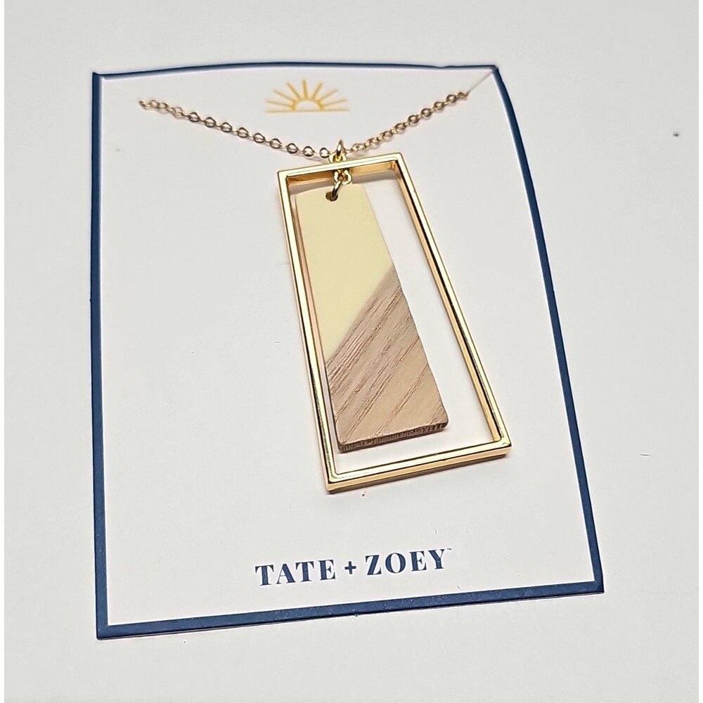 Tate + Zoey Gold Plated Rectangle Pendant Charm Necklace Cable Chain Lobster